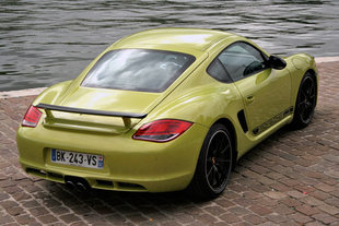 PORSCHE Cayman R
