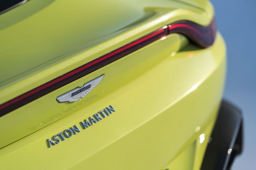 ASTON MARTIN VANTAGE (2) V8 4.0 510 ch coupé 2018