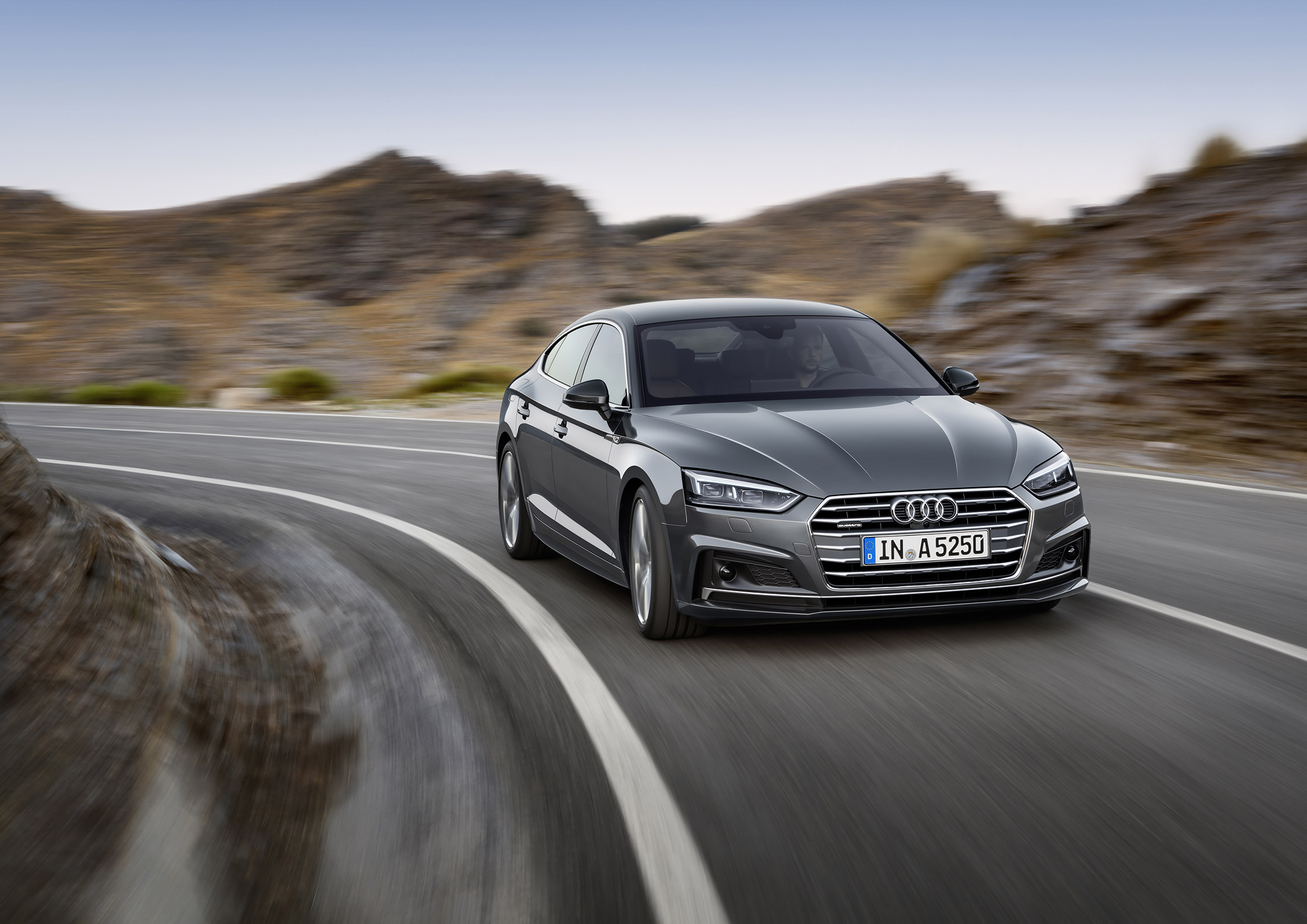 photo AUDI A5 SPORTBACK (II) berline 2017 - Motorlegend.com