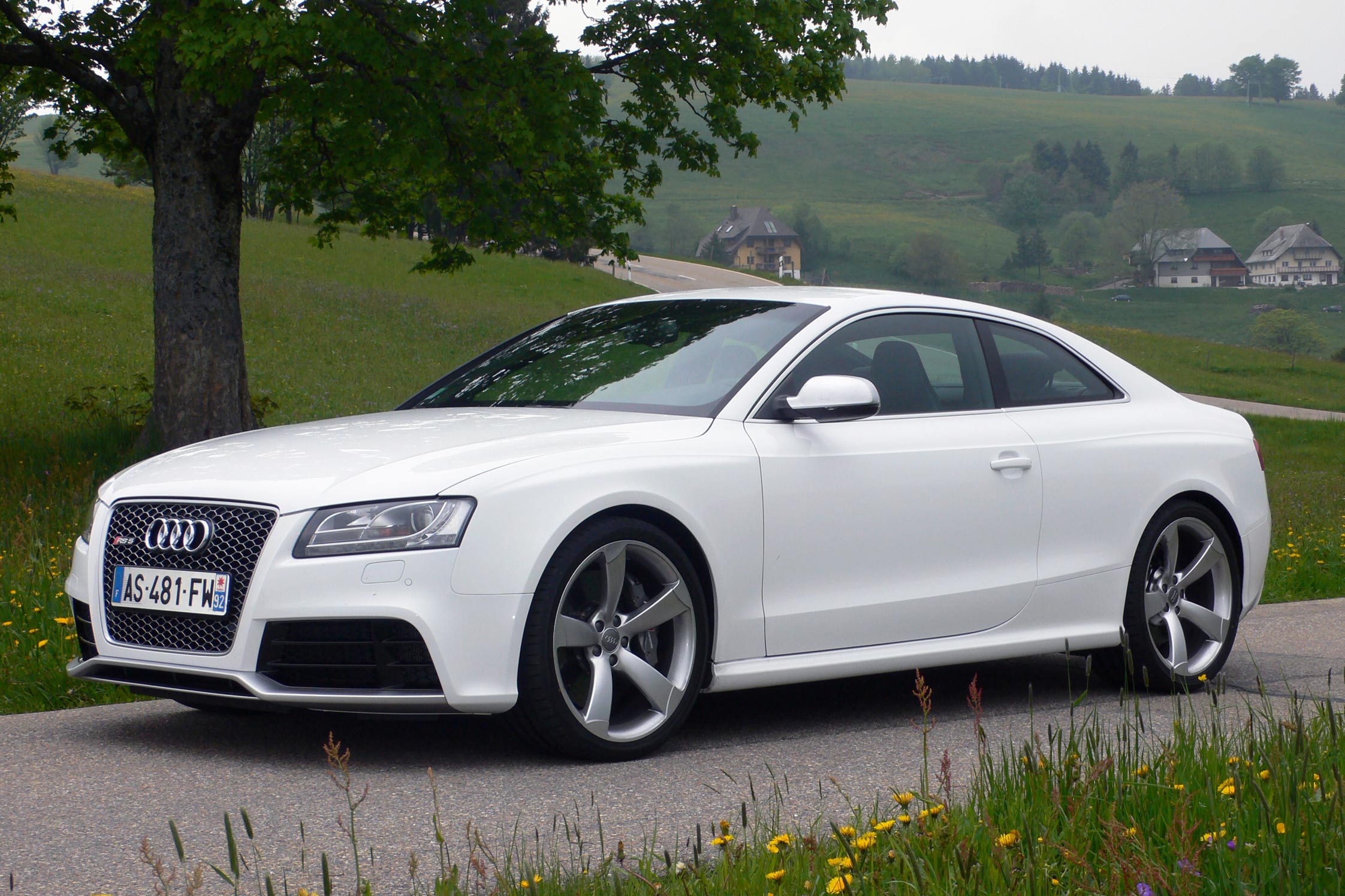 photo AUDI RS5 4.2 FSI V8 Quattro 450 ch coupé 2010 - Motorlegend.com