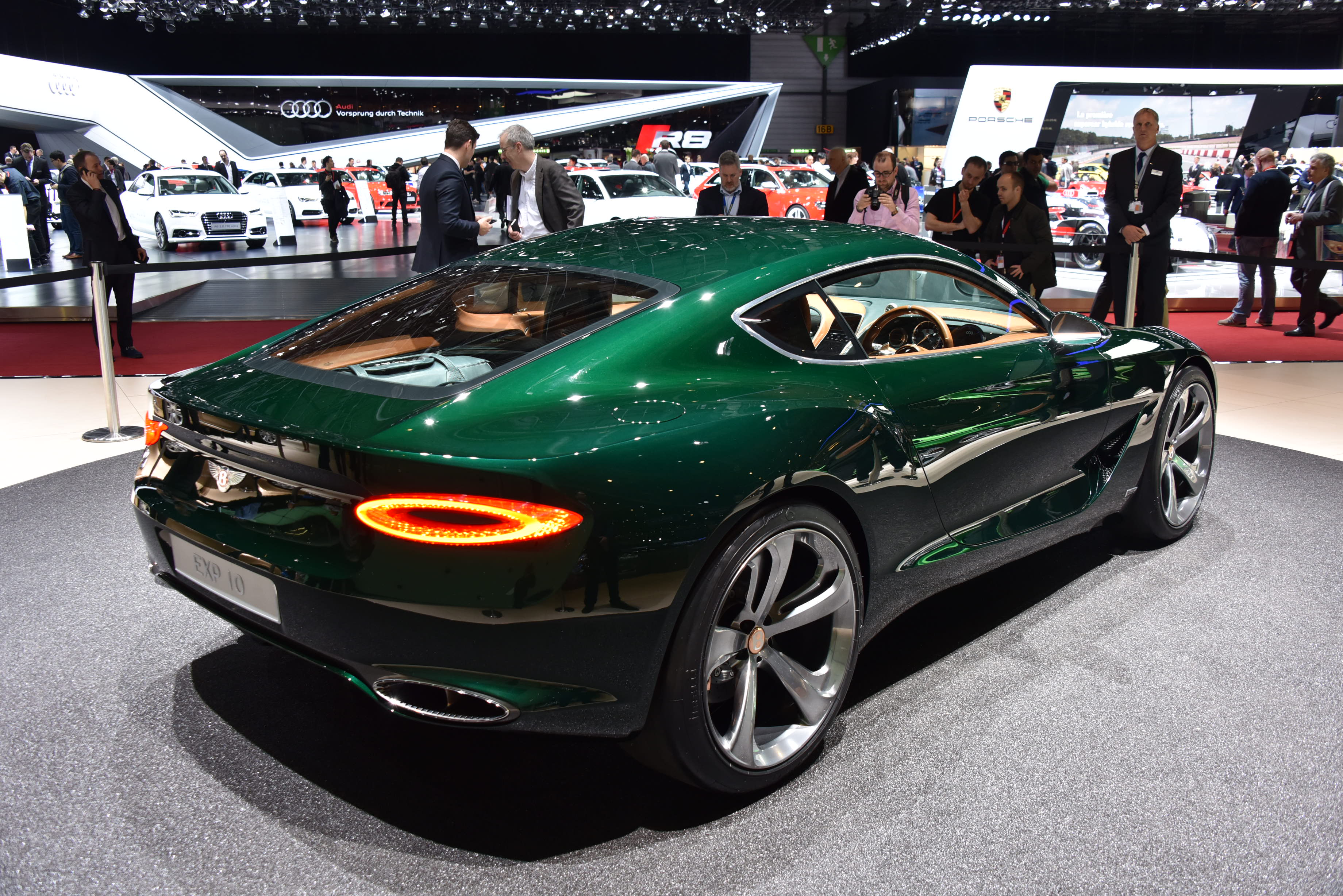 Photo BENTLEY EXP 10 Speed 6 Concept Concept-car 2015 - Motorlegend.com