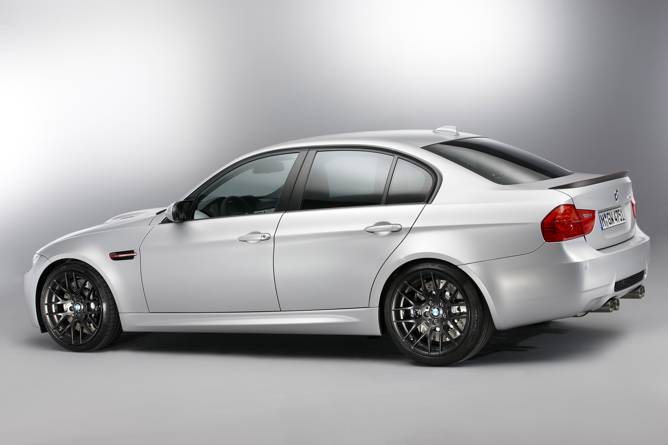 photo BMW M3 E90 CRT 2011
