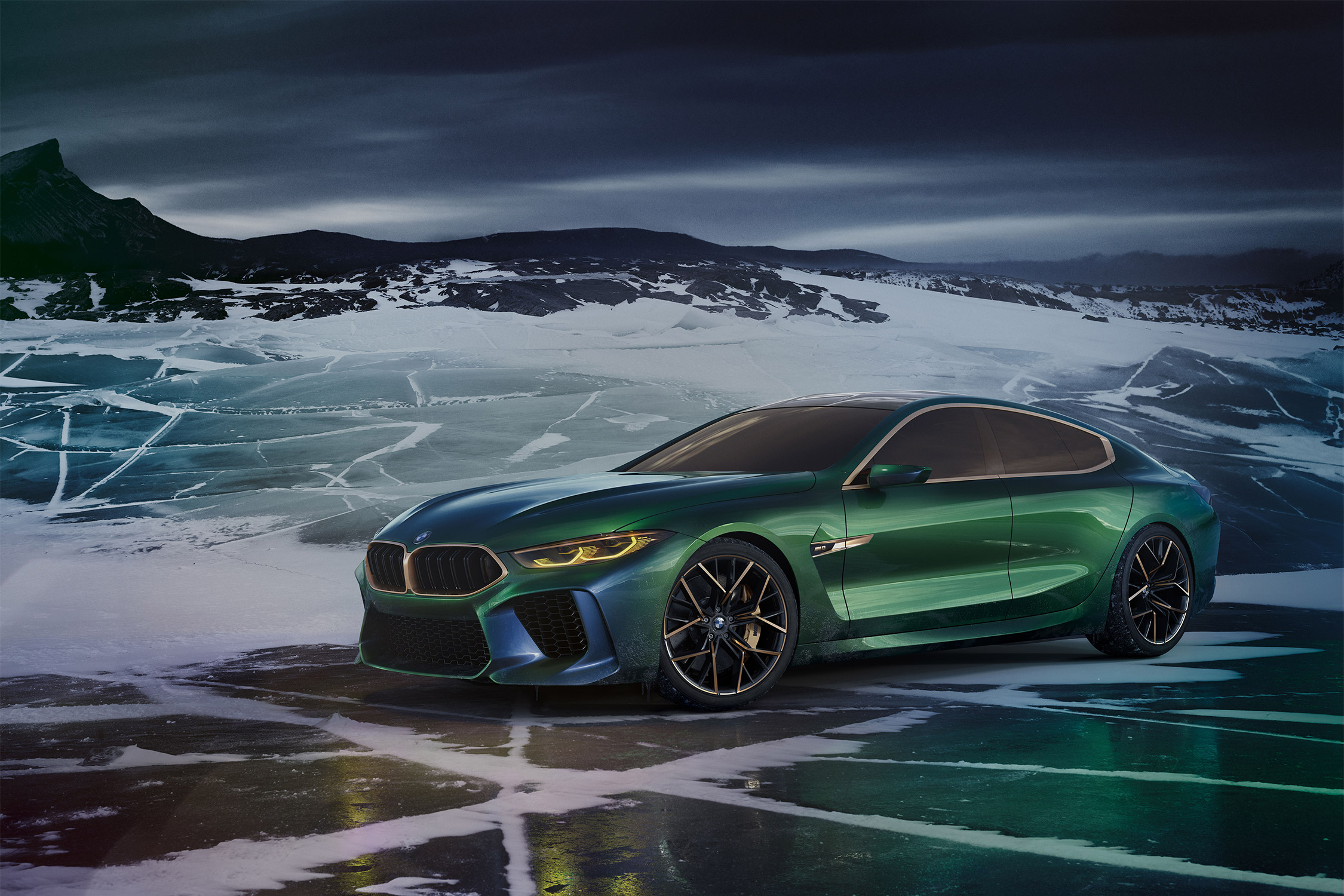 photo BMW M8 Gran Coupe Concept concept-car 2018 - Motorlegend.com