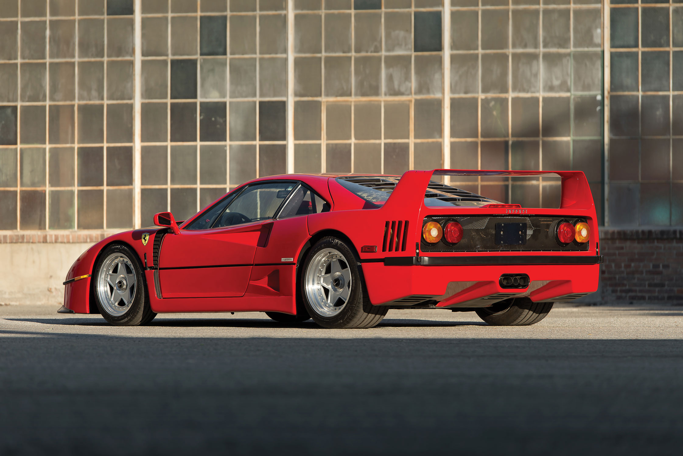 Ferrari f40 фото