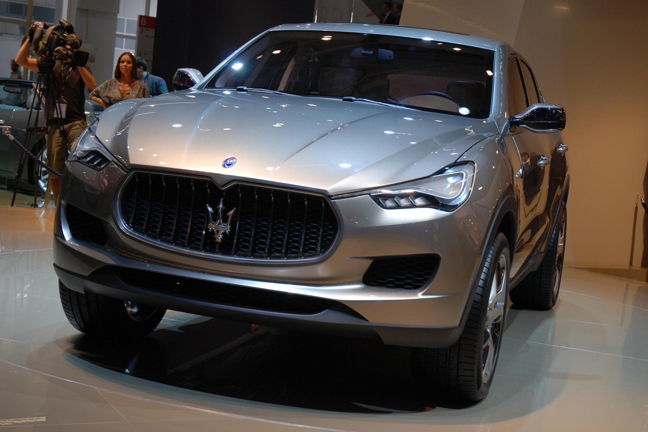 photo MASERATI KUBANG Concept 4x4 2011 - Motorlegend.com