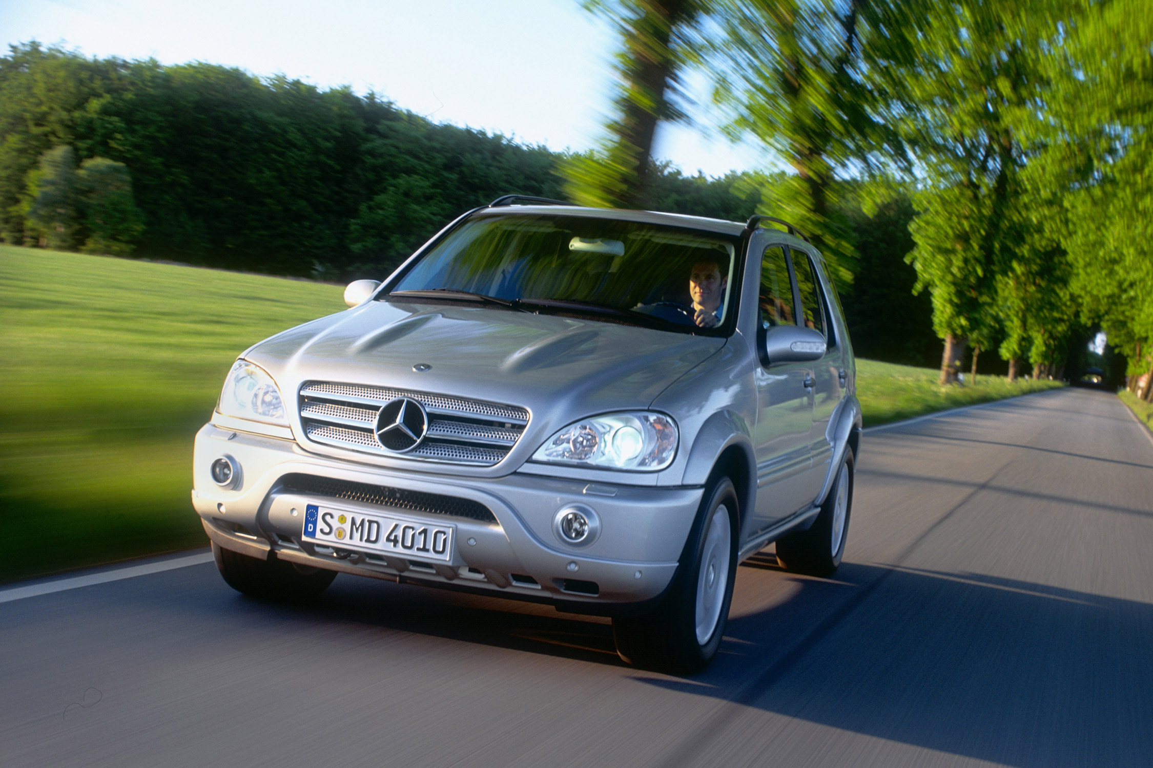 This Amg Shocked The World: The Mercedes Ml55 Amg Story - nczzhxa