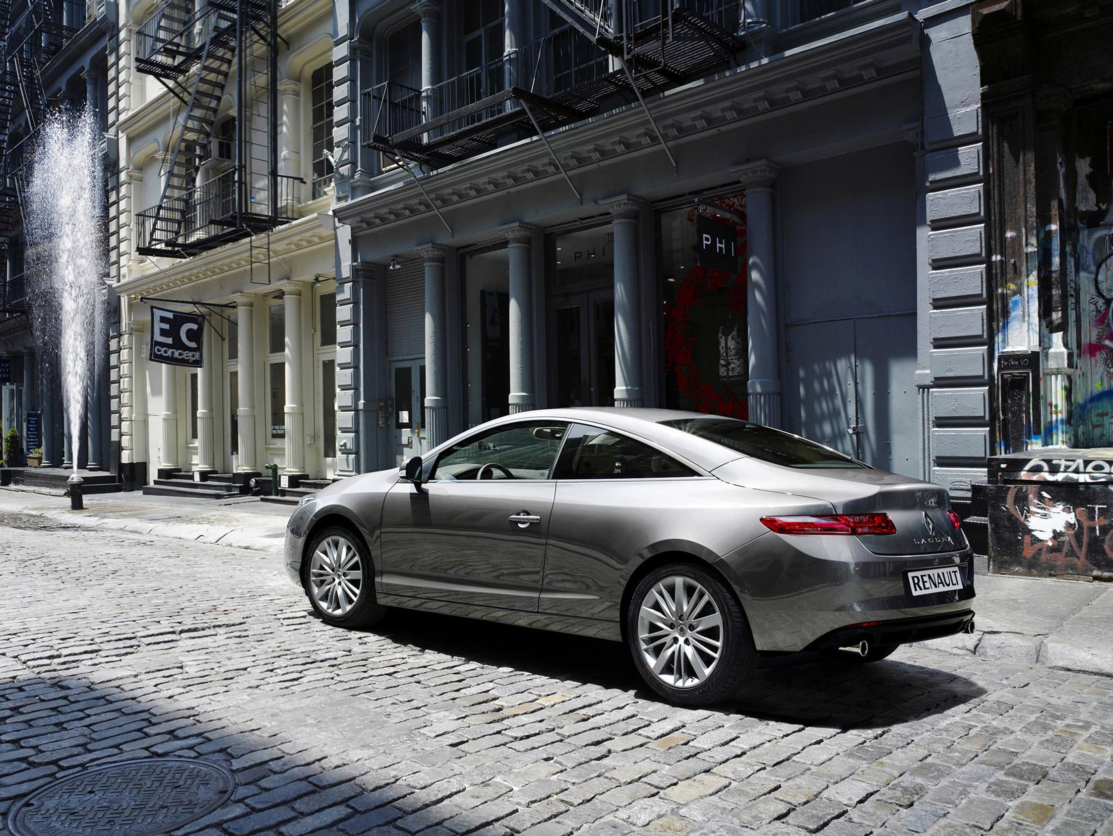 Renault laguna 3 coupe