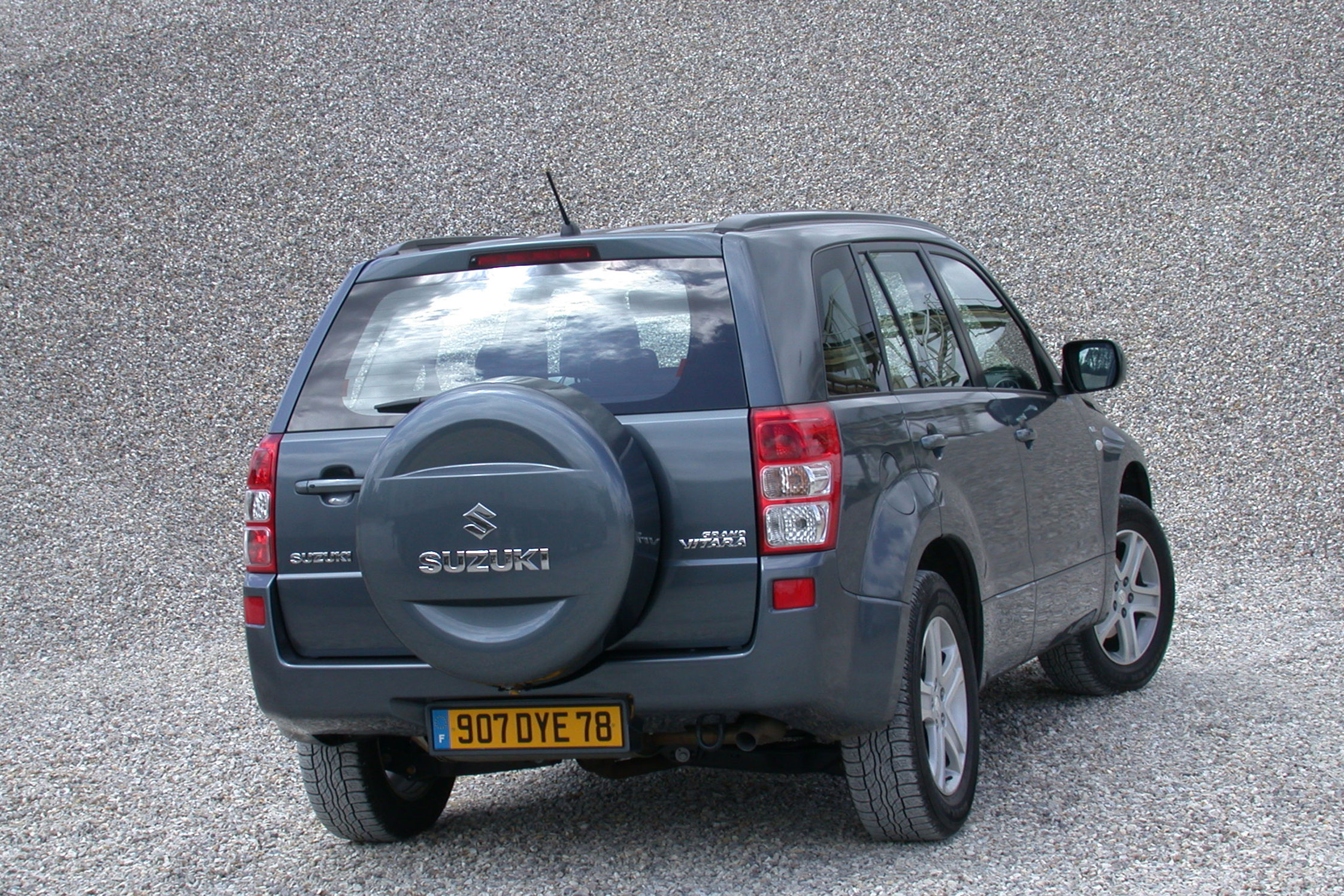 photo SUZUKI GRAND VITARA 1.9 DDiS 4x4 2007 - Motorlegend.com