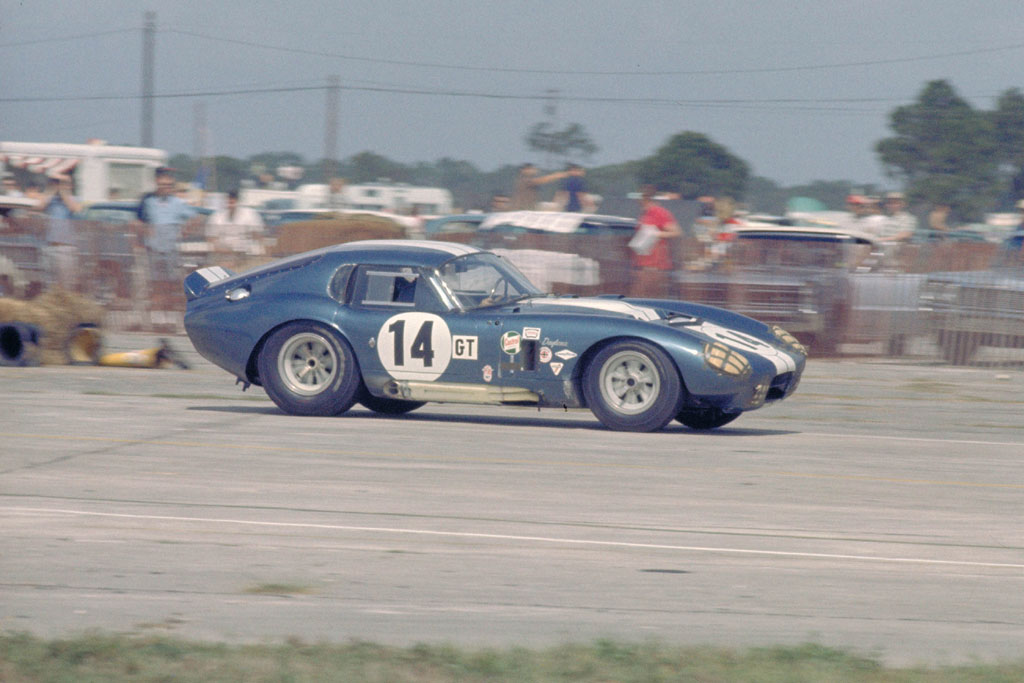 AC COBRA Daytona compétition 1965