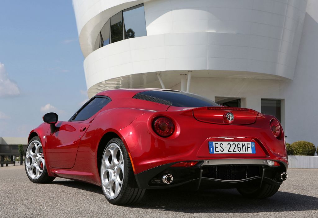 ALFA ROMEO 4C 1750 Tbi 240ch coupé 2013