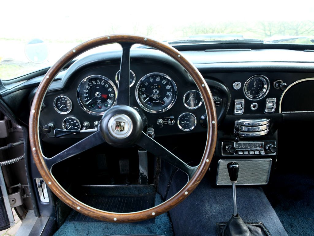 ASTON MARTIN DB6 Vantage coupé 1965