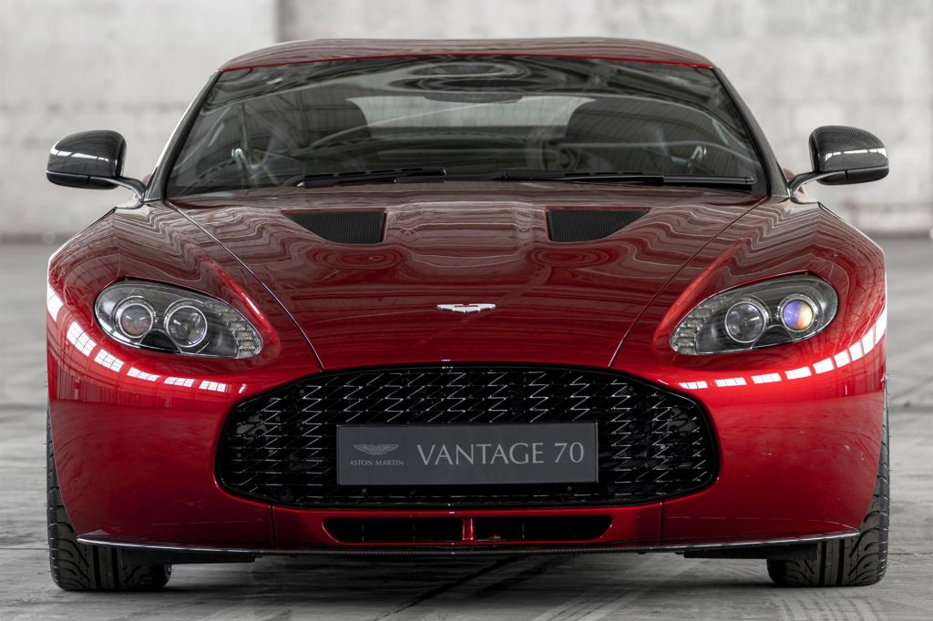 ASTON MARTIN V12 VANTAGE Zagato coupé 2012