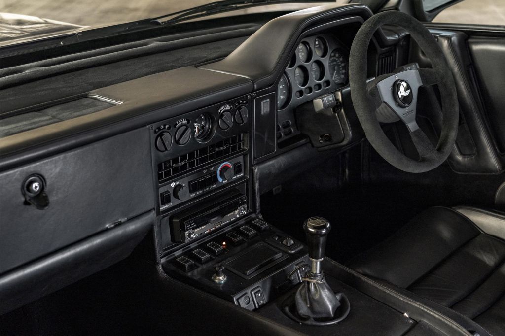 ASTON MARTIN V8 Vantage Zagato 5.3l 430 ch coupé 1986