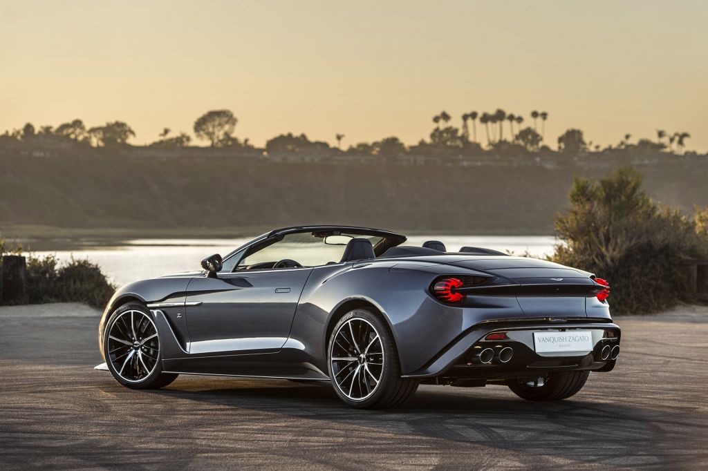 ASTON MARTIN VANQUISH (2) Zagato Volante cabriolet 2017