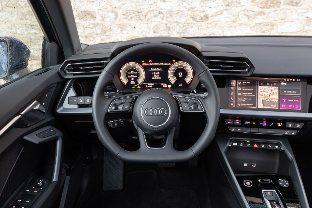 AUDI A3 SPORTBACK (4) 40 TFSI e 204 ch berline 2025