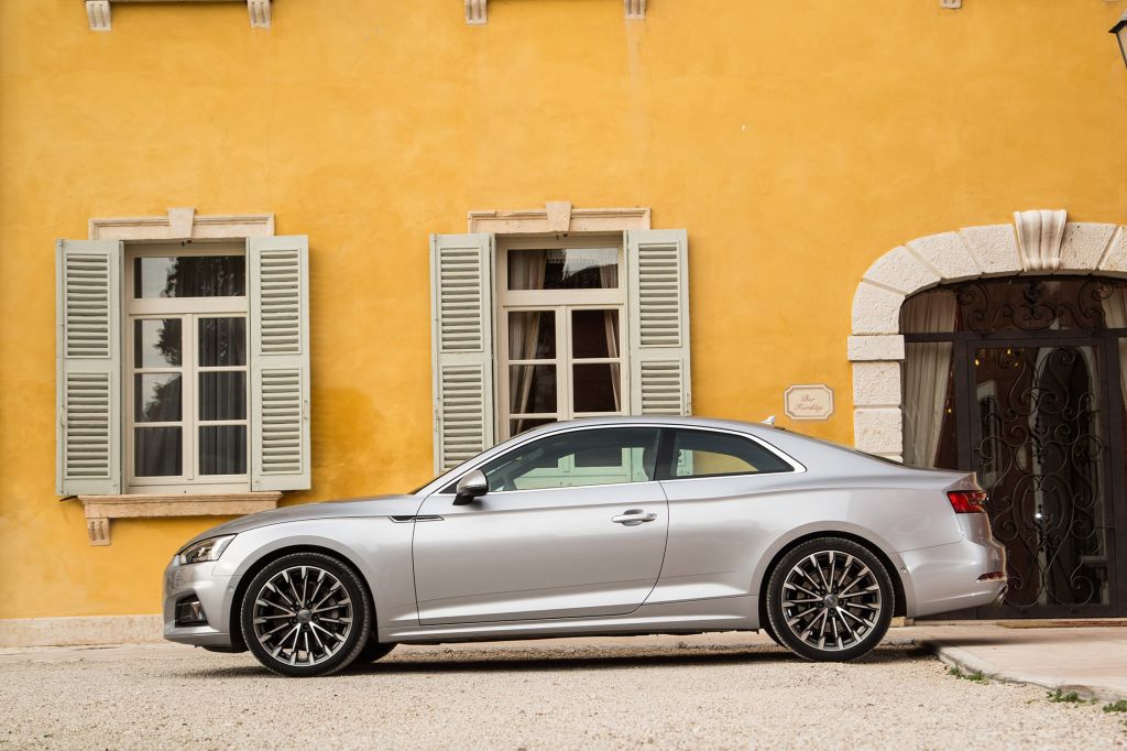 AUDI A5 (2 (Coupé)) 3.0 TDI quattro S tronic 218 ch coupé 2016