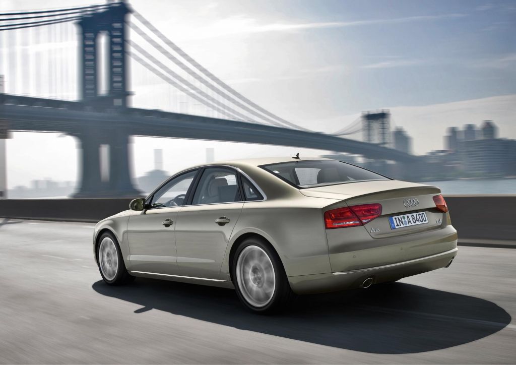 AUDI A8  berline 2010