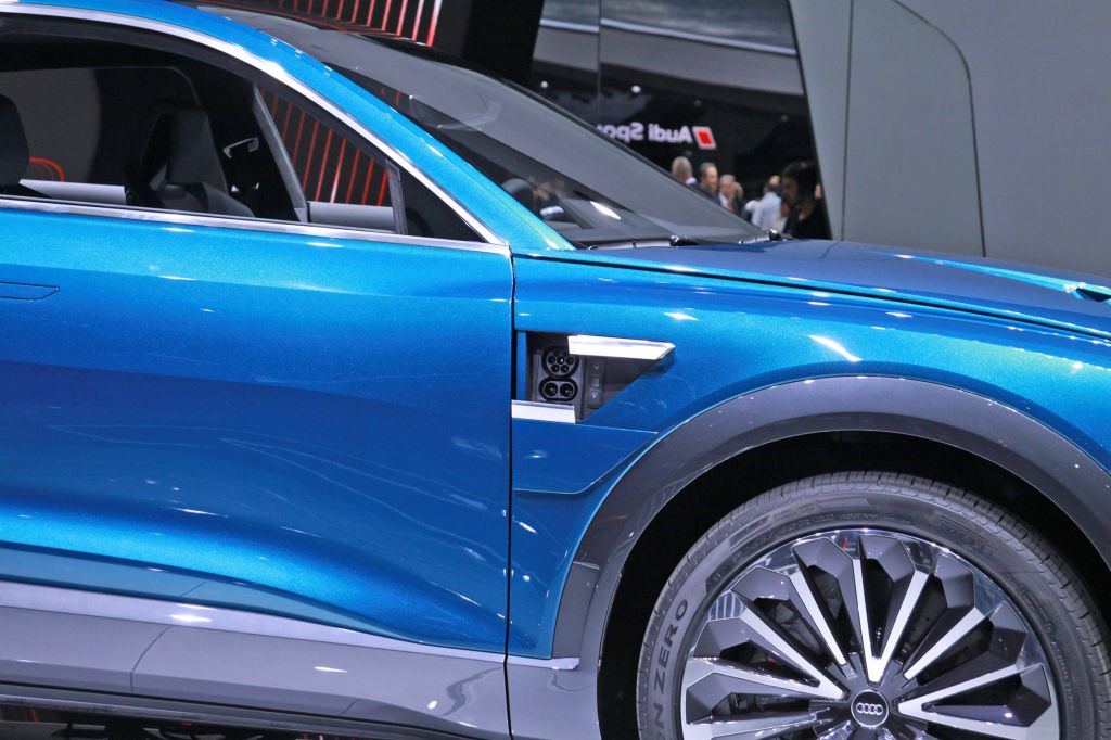 AUDI e-tron Quattro Concept concept-car 2015