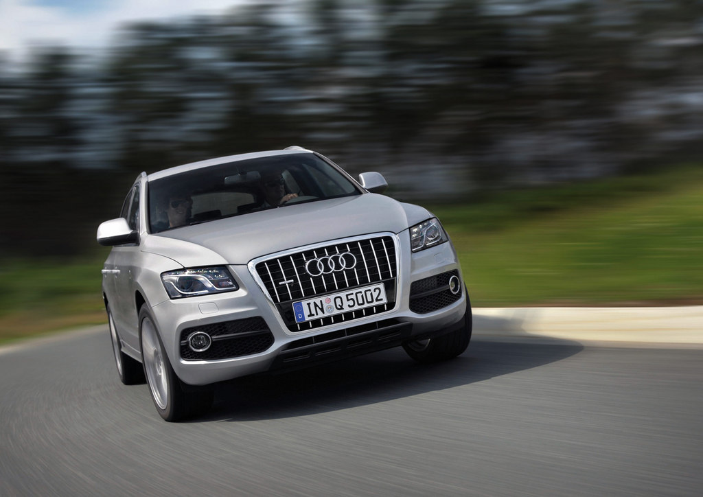 AUDI Q5 (1) 3.0 TDI V6 Quattro 240 DPF SUV 2008