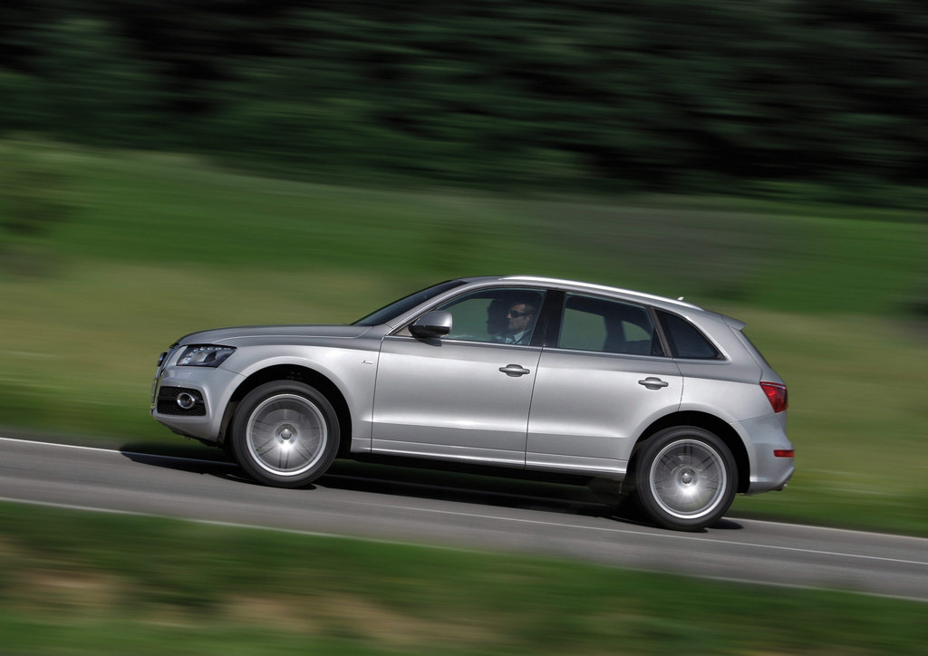 AUDI Q5 (1) 3.0 TDI V6 Quattro 240 DPF SUV 2008