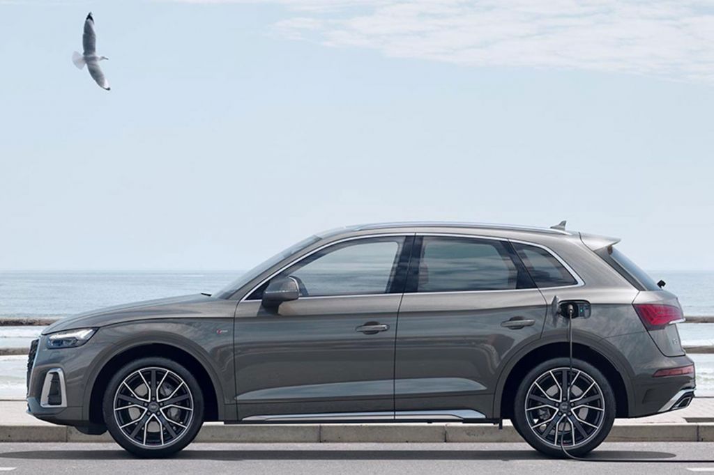 SUV familiaux hybrides : Audi Q5. 