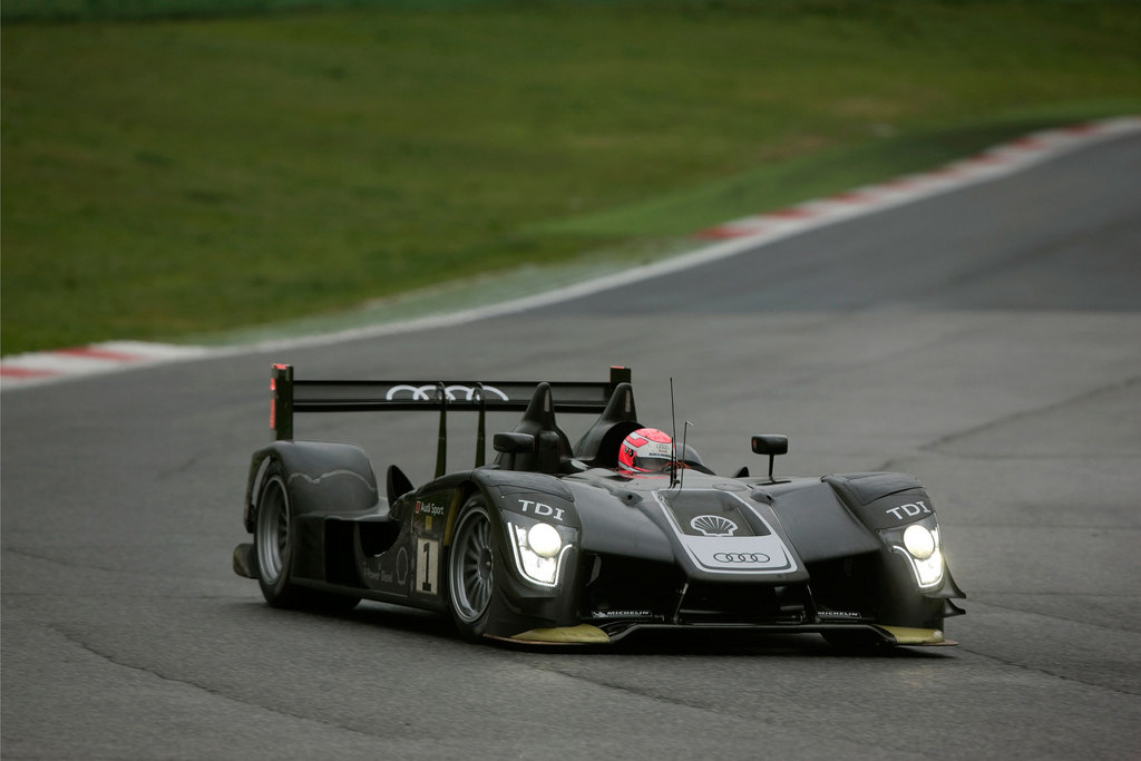 AUDI R15 TDI V10 compétition 2009