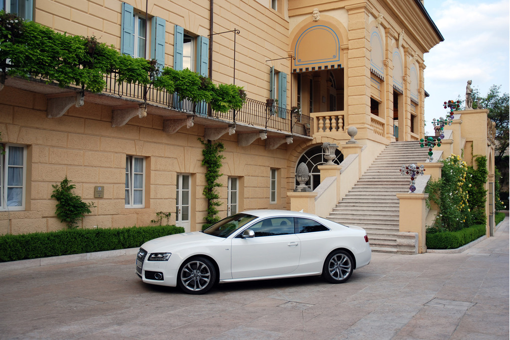 AUDI S5 (1) 4.2 FSI V8 Quattro 354 ch coupé 2007