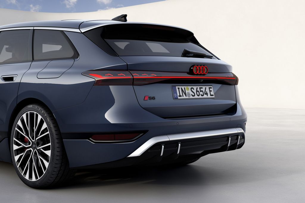 AUDI S6 E-TRON Avant quattro 503 ch break 2025
