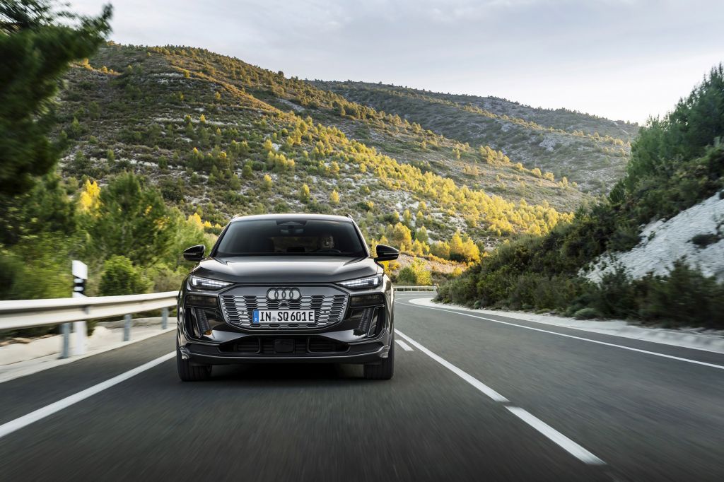 AUDI SQ6 e-tron 517 ch SUV 2024