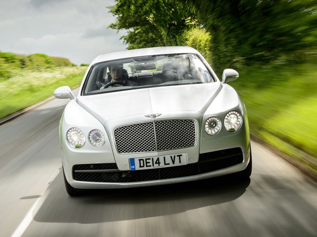 BENTLEY FLYING SPUR (2) V8 berline 2014