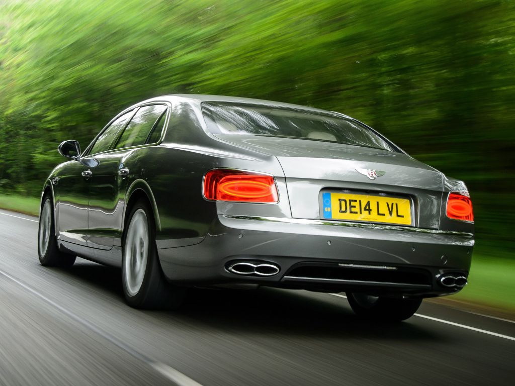 BENTLEY FLYING SPUR (2) V8 berline 2014