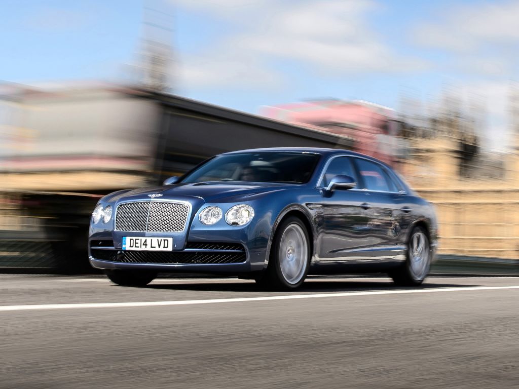 BENTLEY FLYING SPUR (2) V8 berline 2014