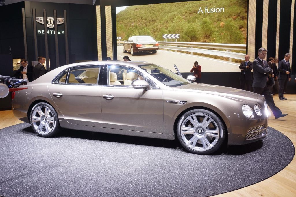 BENTLEY FLYING SPUR (2) W12 berline 2013