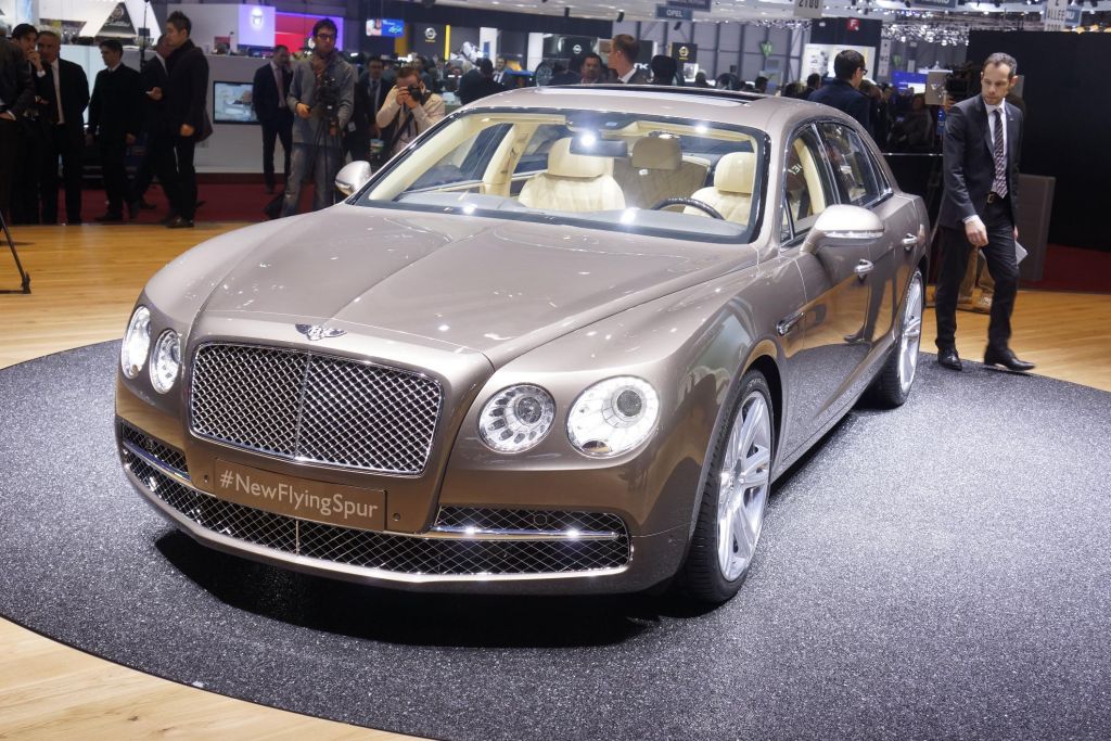 BENTLEY FLYING SPUR (2) W12 berline 2013