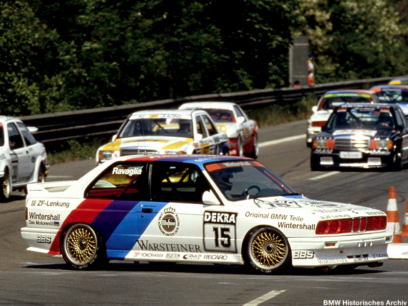 BMW M3 (E36) 3.2i Evolution 321 ch compétition 1988