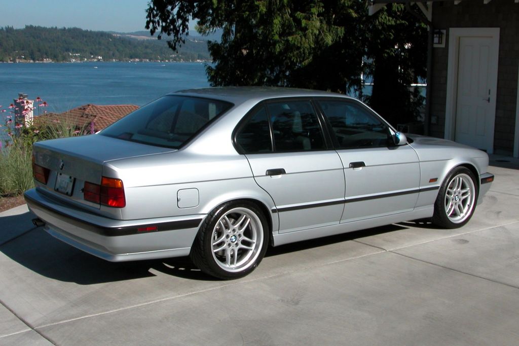 BMW SERIE 5 (E34) 525i 170ch