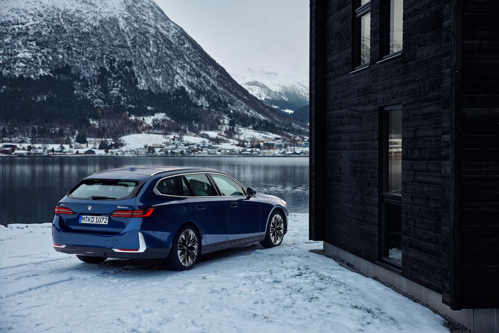BMW SERIE 5 (G61 Touring) 520d xDrive 197 ch break 2024