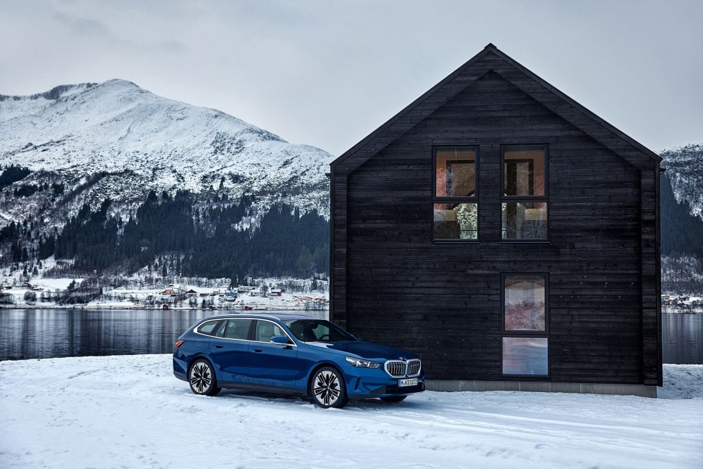 BMW SERIE 5 (G61 Touring) 520d xDrive 197 ch break 2024