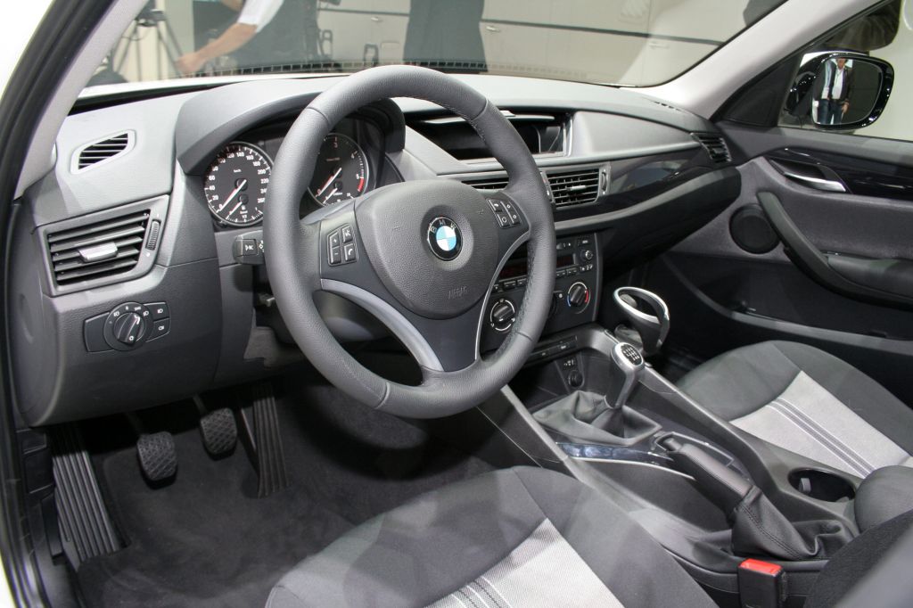 BMW X1  SUV 2009