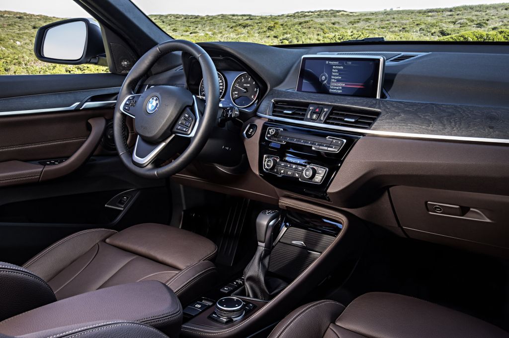 BMW X1 (F48)  SUV 2015