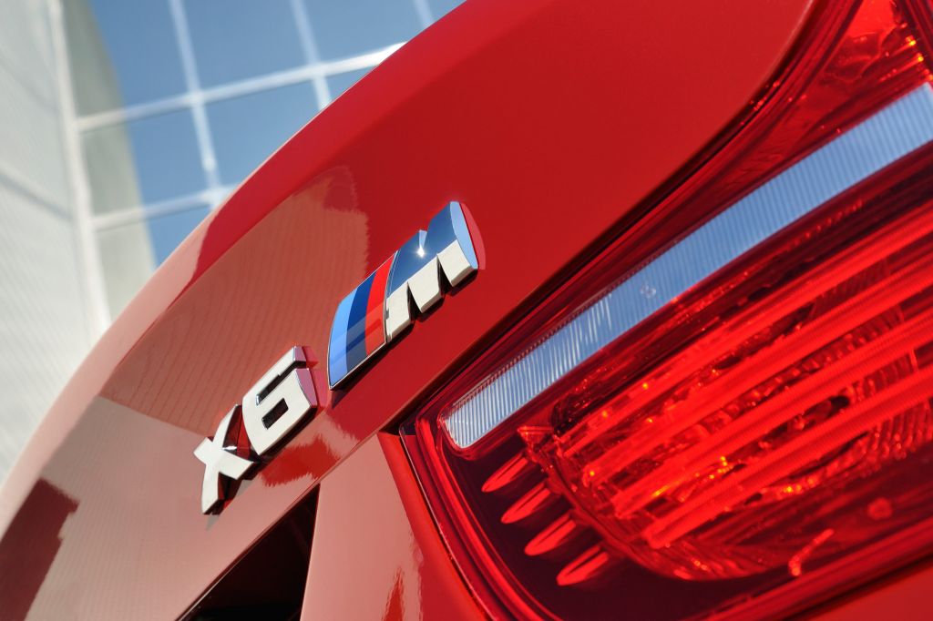 BMW X6 (E71) M 4.4i V8 biturbo SUV 2009