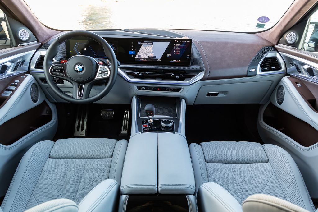 BMW XM 653 ch SUV 2023