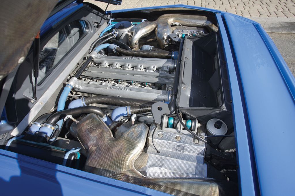 BUGATTI EB 110 GT V12 3.5 coupé 1993