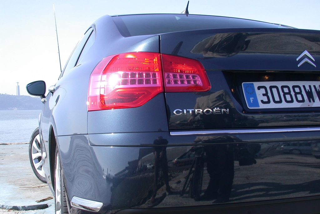 CITROEN C5 (II) 2.7 V6 HDi 208 berline 2008