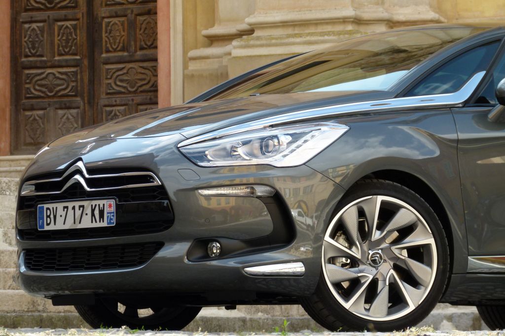 CITROEN DS5 THP 200 monospace 2011