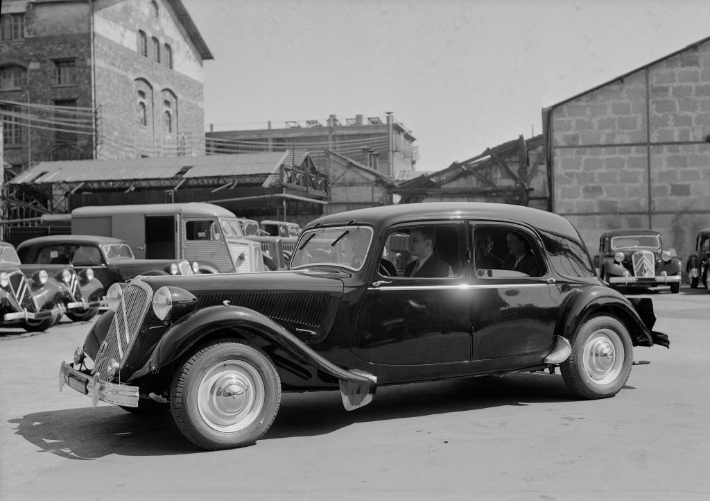 CITROEN TRACTION 15 Six G berline 1951