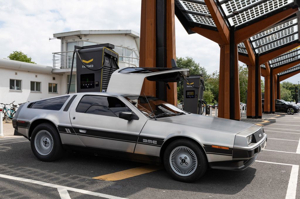 DELOREAN DMC-12 Electrogenic Electric coupé 2024