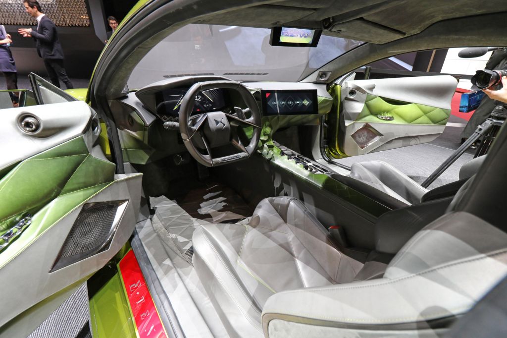DS E-TENSE Concept concept-car 2016