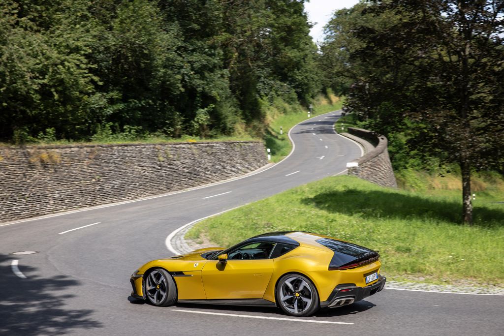 FERRARI 12CILINDRI 830 ch coupé 2024