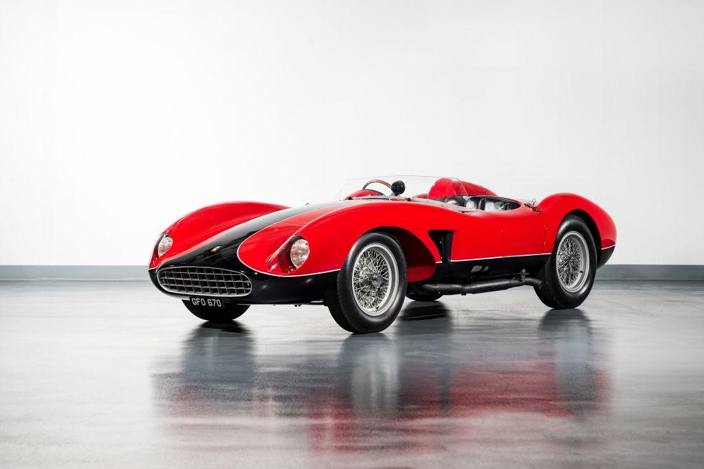 Ferrari 500 TRC Spider 1957 : 7 815 000 $